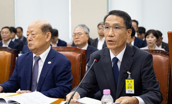 제주 실종사건 관련 질의 답변하는 유재성 경찰청장 직무대행