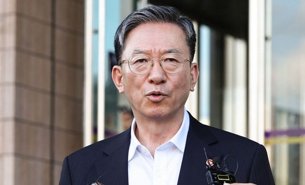 '사의 수리' 입장 밝히는 정성호 장관