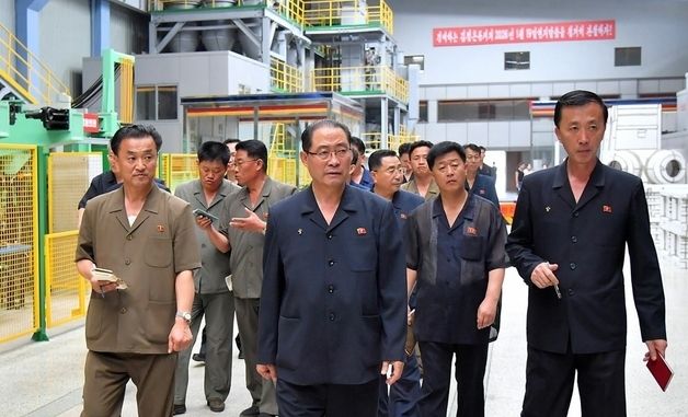 北 박태성 총리, 삼지연 관광지구 건설 현장 점검