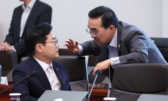 대화하는 박홍근 장관·박찬대 시도지사협의회장