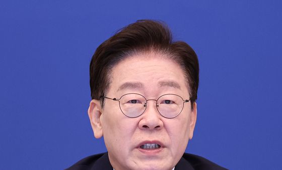 국무회의 발언하는 이재명 대통령