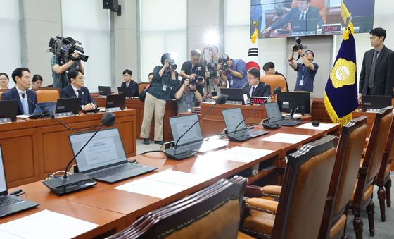 이진숙 제명 촉구 결의안 가결