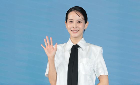 '가능한 사랑' 조여정, 다큐멘터리 감독
