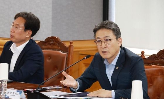 인사말 하는 권대영 금융위 부위원장