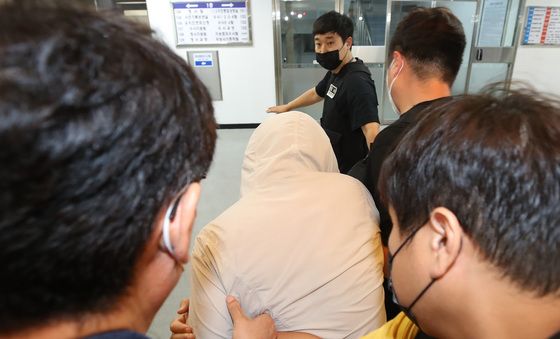 경찰에 검거된 중국인 유학생 살해 용의자
