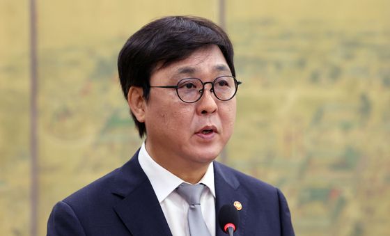 최휘영 장관, 국회 문체위 전체회의 업무보고