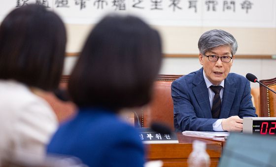 김희수 국정원 기조실장, 법사위 답변