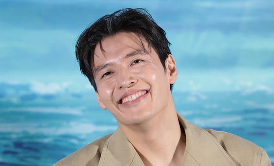 강하늘, 맑은 미소