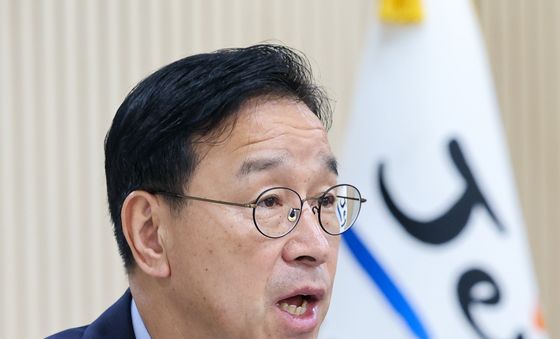 인사말하는 위성곤 제주지사