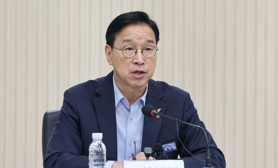인사말하는 위성곤 제주지사