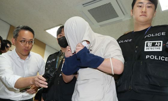 '묵묵부답' 중국인 유학생 살해 피의자