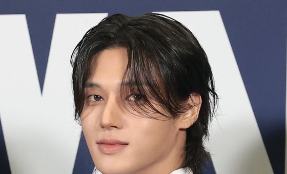에이티즈 우영, 촉촉한 눈빛