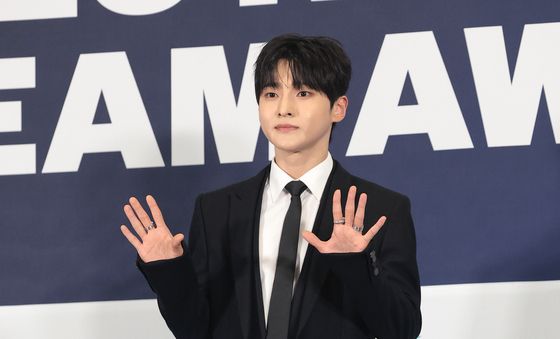 성리, 근사한 손 인사