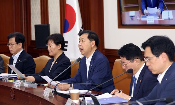 구윤철 부총리, 비상경제본부 희의 주재