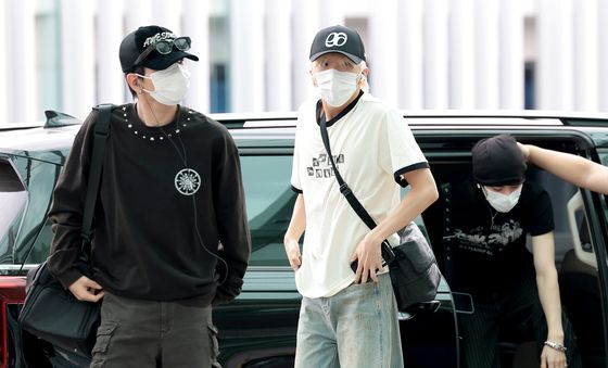 출국하는 보이넥스트도어