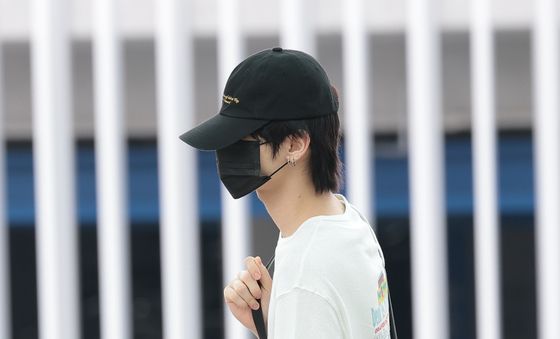 출국하는 운학