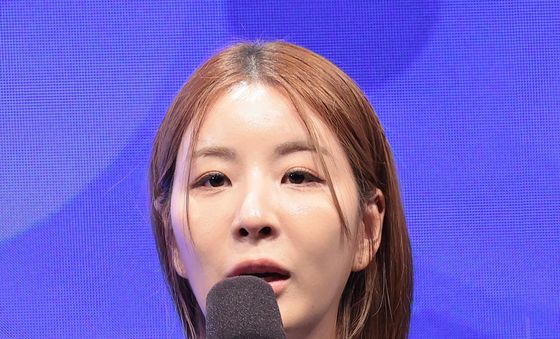 인사말 하는 장수영 해설위원