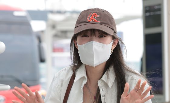 이성경, 반짝반짝 인사