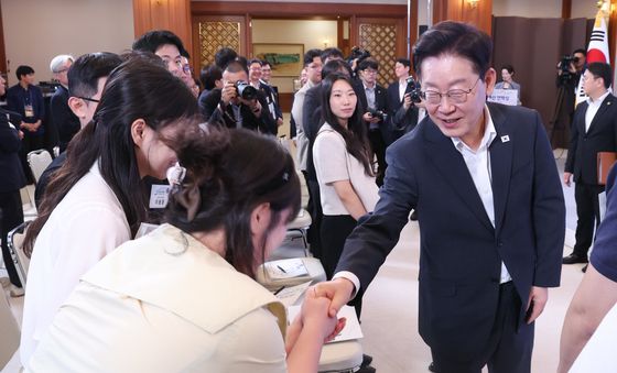 이재명 대통령, 청년 예산 언박싱 2027