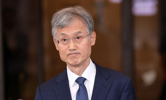 퇴근하는 조희대 대법원장