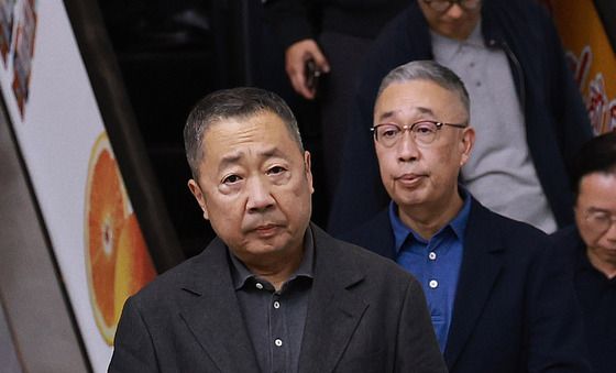 두산 박정원 회장·박지원 부회장, 네팔 실종자 수색 지원