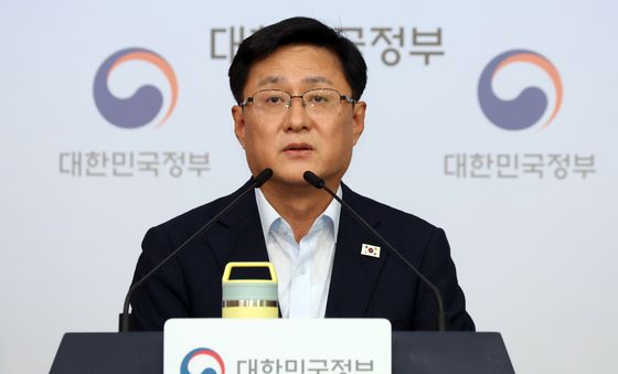 김성환 장관, 물 기반시설 혁신으로 인공지능 혁명 선도