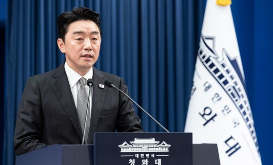 인사 관련 브리핑 하는 강훈식 비서실장