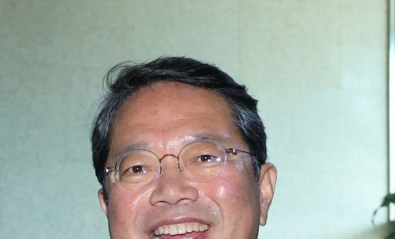 미소 짓는 김승원 법무무 장관 후보자