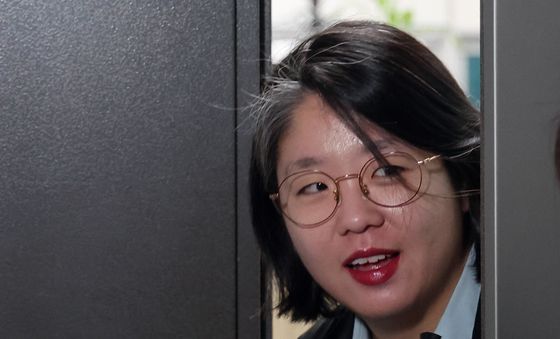 출근하는 용혜인 성평등가족부 장관 후보자