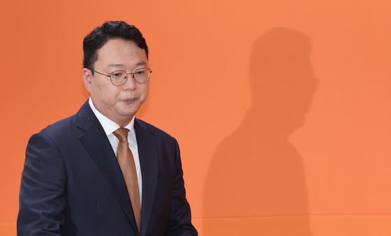 기자간담회 입장하는 천하람 권한대행