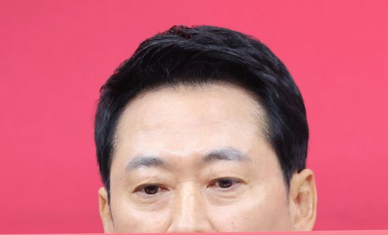 김승원 후보자 SNS 든 장동혁