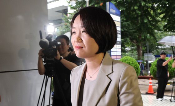 이소영 중기부 장관 후보자, 출근길