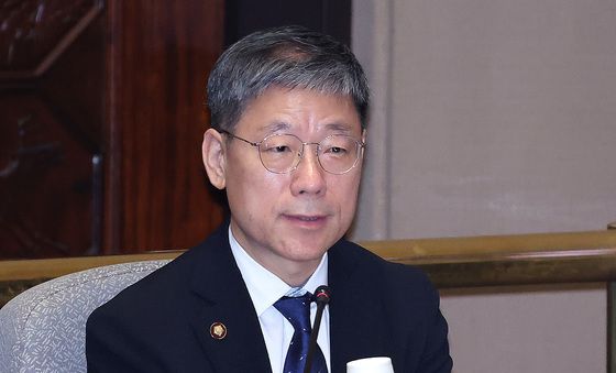 예결위 답변하는 노경필 법원행정처장