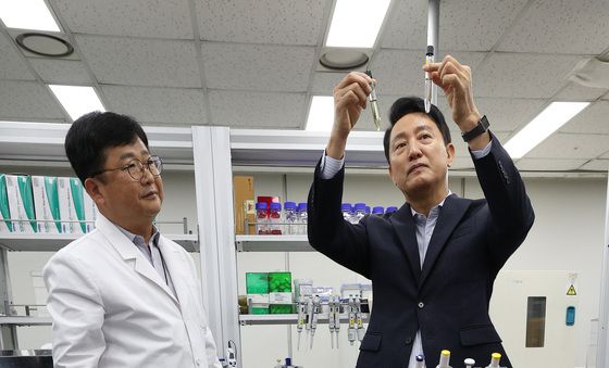 오세훈 시장, 중국산 김치 안정성 현장점검