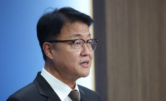 경기도 재정위기 극복 관련 브리핑 하는 주형철 경제부지사