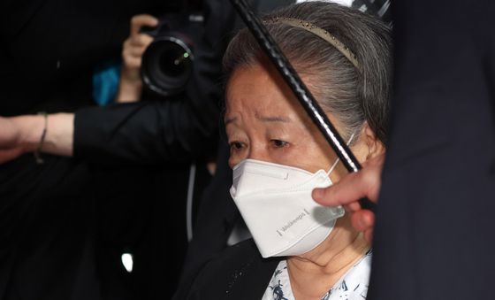 한학자 통일교 총재, 징역형 선고