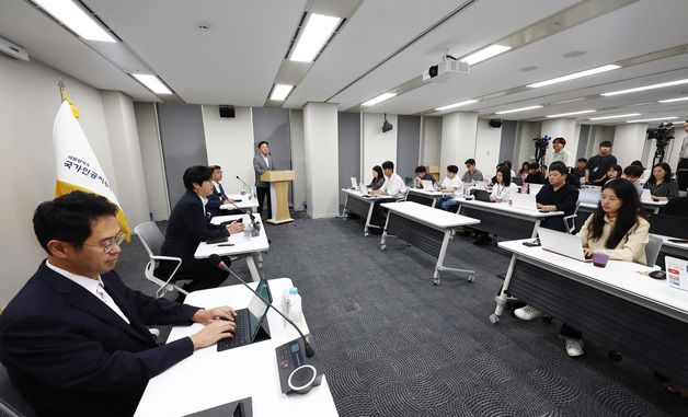 출입기자단 만난 하정우 국가AI전략위 신임 상근부위원장