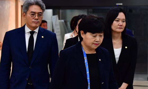 서영교 법사위원장, 조희대 대법원장 부친상 빈소 조문
