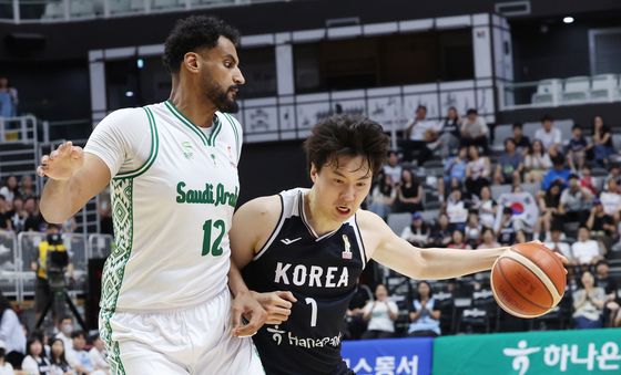 빈틈 파고드는 이현중