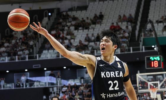 패스하는 여준석
