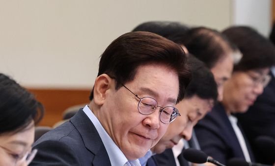 의사봉 두드리는 이재명 대통령