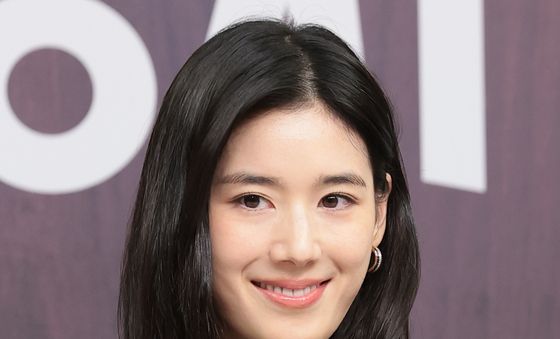 정은채, 악마 교관의 천사 미소