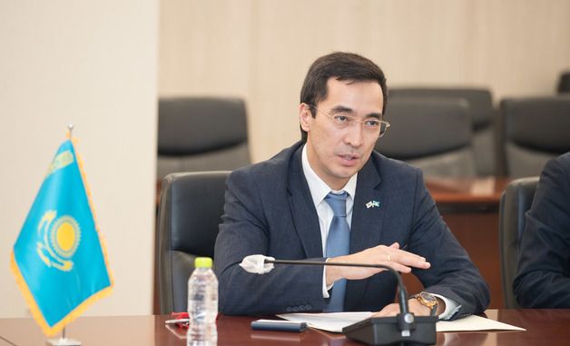\'과학기술 협력\' 논의하는 카자흐스탄 대사