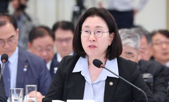 업무보고하는 이미선 기상청장