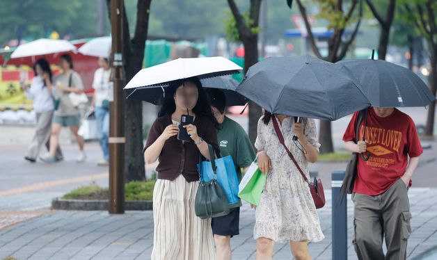 퇴근길 소나기 시원해요