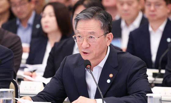 정성호 법무부 장관, 업무보고