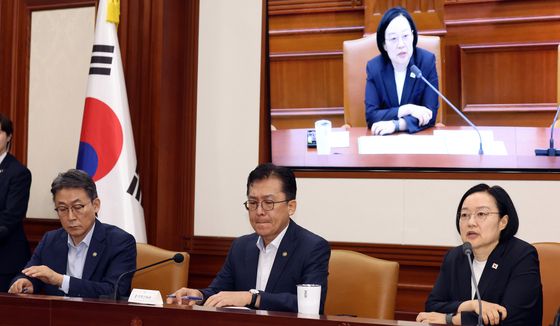 AI 기본의료 전략 관련 발언하는 한성숙 총리