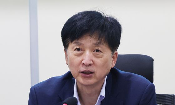 발언하는 오기형 자본시장 특별위원장
