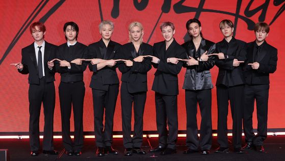 빛나는 스트레이키즈