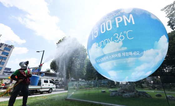 입추에도 극한 폭염 계속